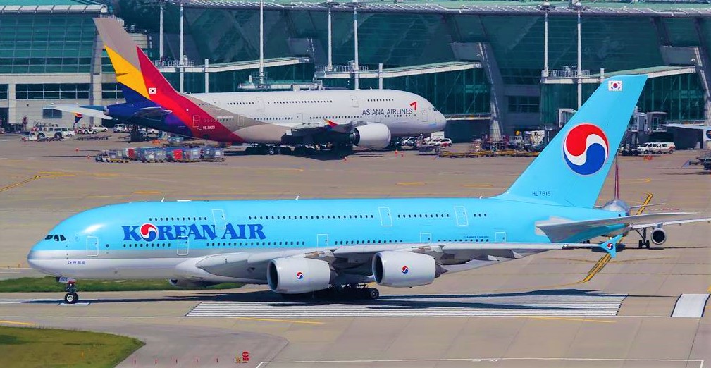 Korean Air Lines & Asiana Airlines merger process goes to next stage .